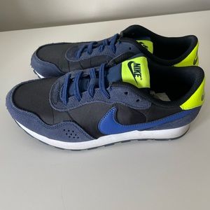 Nike Kids MD Valiant
